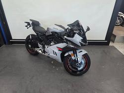 2025 CFMOTO 2025 CF Moto 675CC 675 SR-R ABS Aerolite Grey