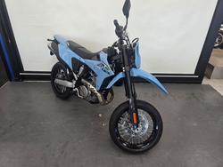 2026 Suzuki DR-Z4SM GREY