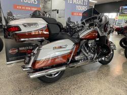 2014 Harley-Davidson CVO Ultra Limited (FLHTKSE)