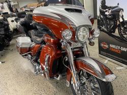 2014 Harley-Davidson CVO Ultra Limited (FLHTKSE) CVO Silver