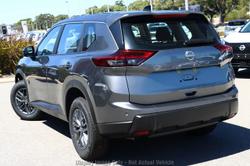2026 Nissan X-TRAIL ST