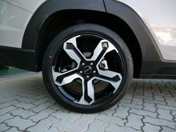 2025 KGM Torres Hybrid K30