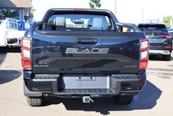 2026 Isuzu D-MAX BLADE