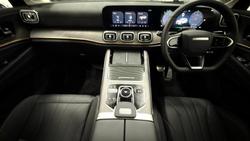 2025 Jaecoo J8 Track