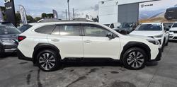 2023 Subaru Outback AWD Touring