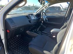 2013 Toyota Hilux SR