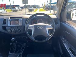 2013 Toyota Hilux SR