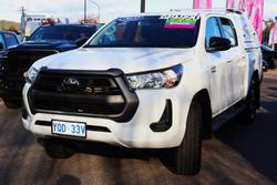 2022 Toyota Hilux SR