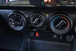 2022 Toyota Hilux SR