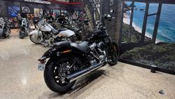 2026 Harley-Davidson Street Bob 117 (FXBB) Softail Black