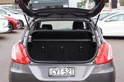 2014 Suzuki Swift GL Navigator