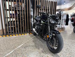 2025 Triumph STREET TRIPLE RS Phantom Black