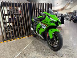 2025 Kawasaki NINJA ZX-10R GREEN