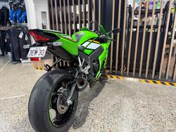 2025 Kawasaki NINJA ZX-10R GREEN