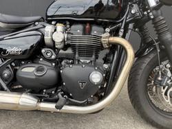 2025 Triumph Bonneville Bobber Bobber Black