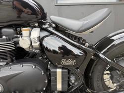 2025 Triumph Bonneville Bobber Bobber Black