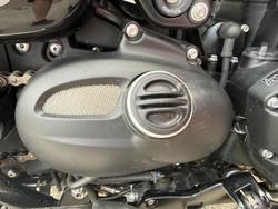 2025 Triumph Bonneville Bobber Bobber Black