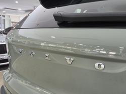 2022 Volvo XC40 Plus B4