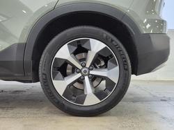 2022 Volvo XC40 Plus B4