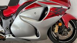 2016 Suzuki Hayabusa (GSX1300R) Hayabusa Red