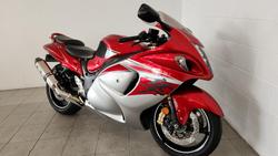 2016 Suzuki Hayabusa (GSX1300R) Hayabusa Red