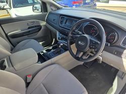 2017 Kia Carnival S