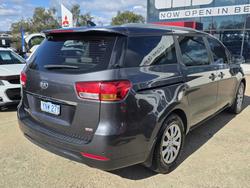 2017 Kia Carnival S