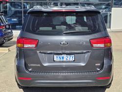 2017 Kia Carnival S