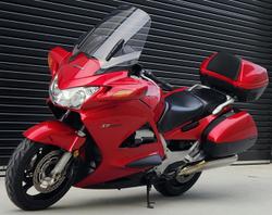 2002 Honda ST1300 ST Red