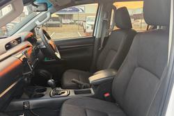2021 Toyota Hilux SR