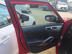2013 Hyundai Veloster + FS2 Veloster Red