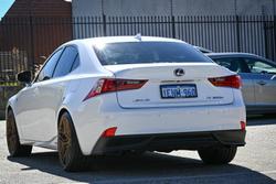 2014 Lexus IS 300h F Sport