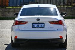2014 Lexus IS 300h F Sport