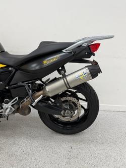 2011 BMW Motorrad F 800 R Yellow