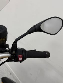 2011 BMW Motorrad F 800 R Yellow