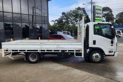 2022 Isuzu N Series NNR 45-150 White