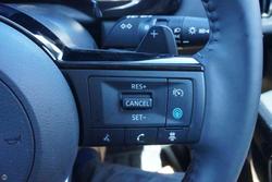 2024 Nissan Pathfinder ST-L