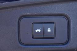 2024 Nissan Pathfinder ST-L