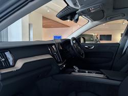2026 VOLVO XC60