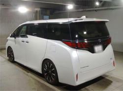 2023 Toyota Alphard Hybrid Executive Lounge