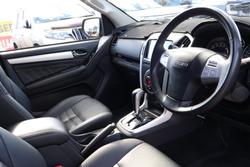 2019 Isuzu MU-X LS-T