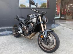2025 Honda CB650R E-Clutch CB Black