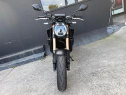 2025 Honda CB650R E-Clutch CB Black