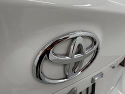 2018 Toyota Camry Ascent ASV70R Glacier White