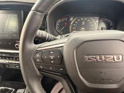 2025 Isuzu MU-X LS-T