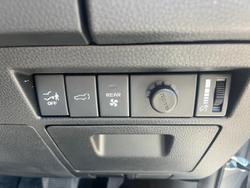 2025 Isuzu MU-X LS-T
