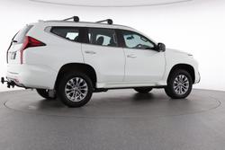 2022 Mitsubishi Pajero Sport GLX