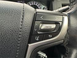 2017 TOYOTA LANDCRUISER VX (4x4) VDJ200R MY16 WHITE