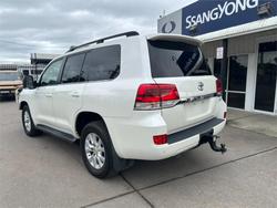 2017 TOYOTA LANDCRUISER VX (4x4) VDJ200R MY16 WHITE