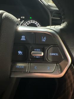 2022 Toyota Landcruiser VX